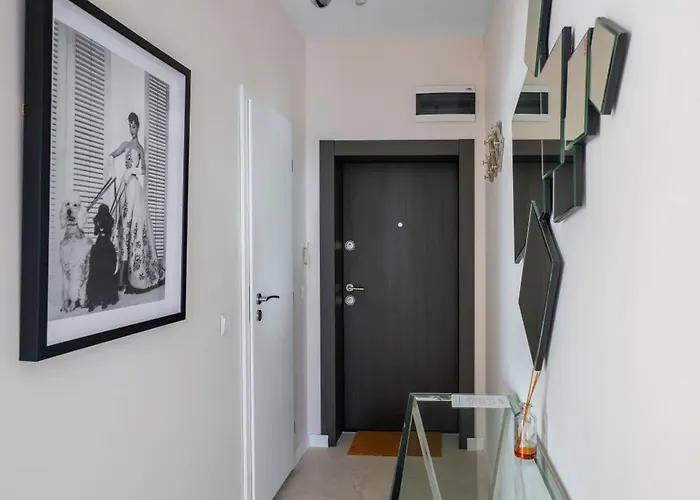 Appartement New With The View - 2bd Bright Flat Near Ndk