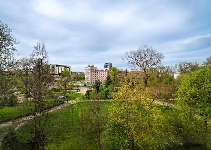 New With The View - 2bd Bright Flat Near Ndk Appartement