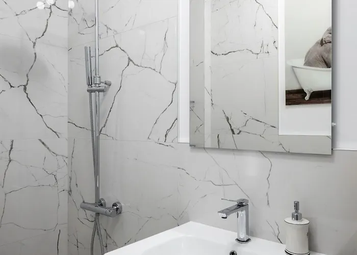 Apartament New With The View - 2bd Bright Flat Near Ndk