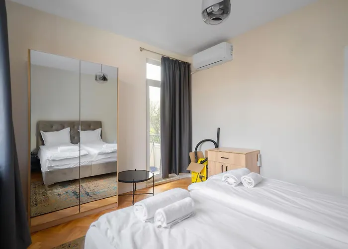 Apartament New With The View - 2bd Bright Flat Near Ndk