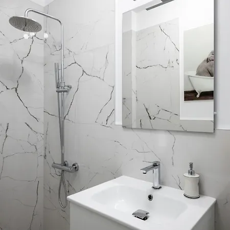 شقة New With The View - 2bd Bright Flat Near Ndk