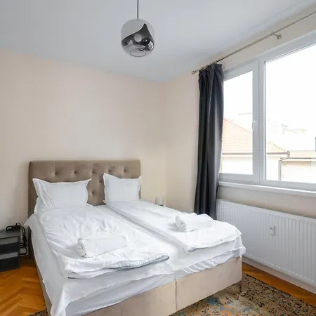 شقة New With The View - 2bd Bright Flat Near Ndk *